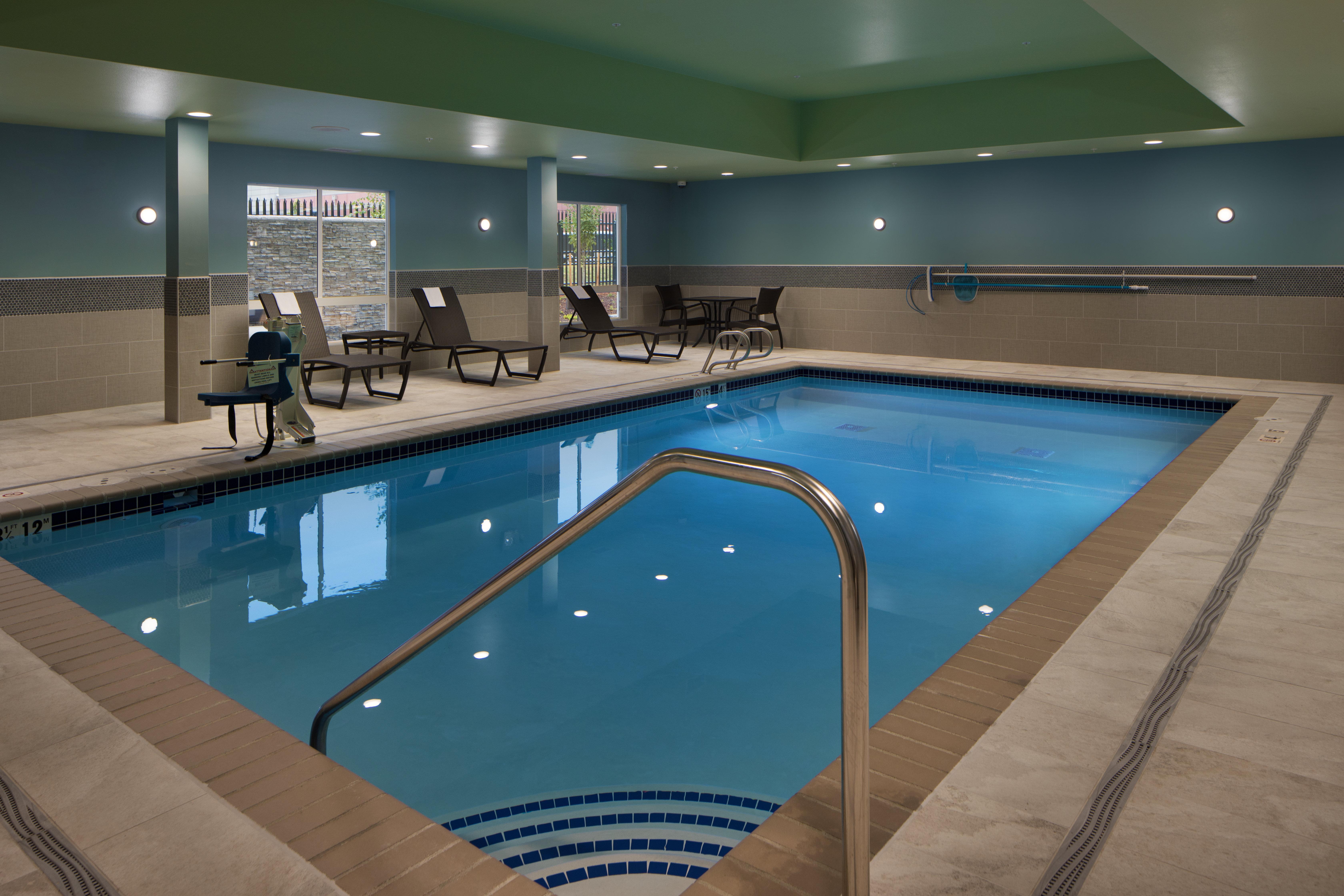 Holiday Inn Express & Suites - Portland Airport - Cascade Stn By Ihg Esterno foto