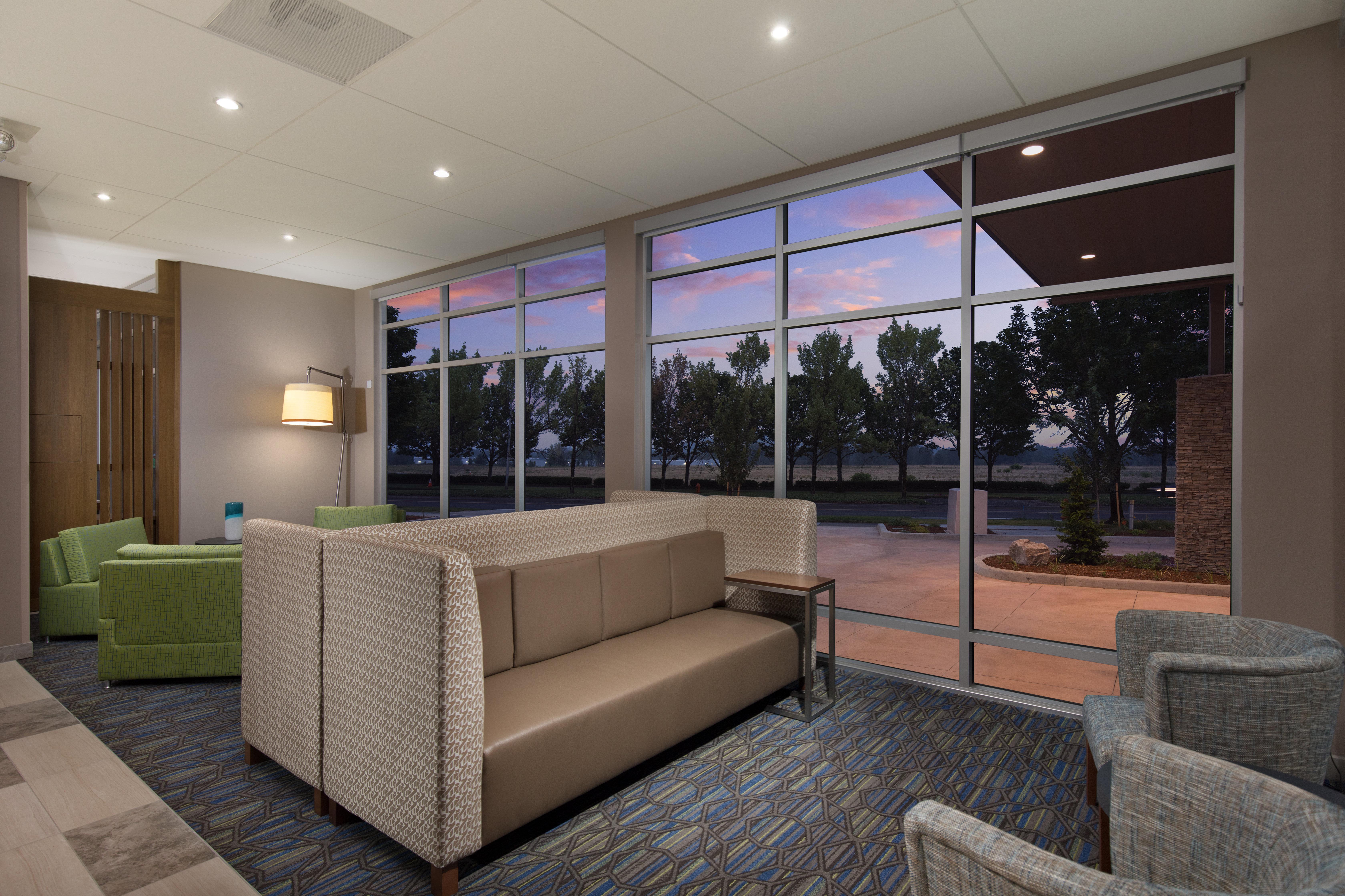 Holiday Inn Express & Suites - Portland Airport - Cascade Stn By Ihg Esterno foto